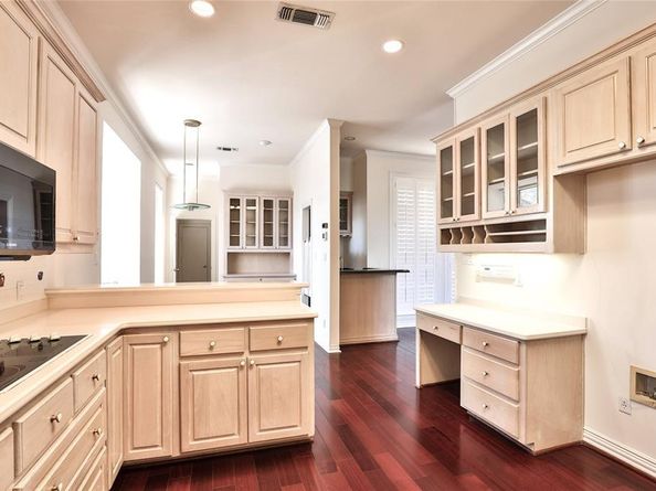 1102  Cedarbrook Drive , Arlington Texas 76006