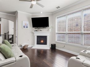 4919  Dominion Boulevard , Irving Texas 75038
