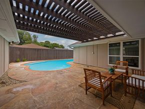6817  Ledyard Drive , Dallas Texas 75248