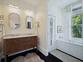 716 W Oak Street , Denton Texas 76201