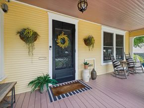 716 W Oak Street , Denton Texas 76201