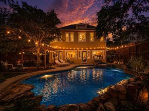 716 W Oak Street , Denton Texas 76201