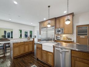 716 W Oak Street , Denton Texas 76201