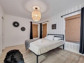 2707  Burlington Boulevard , Dallas Texas 75211