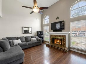 438  Moonlight Way , Irving Texas 75063