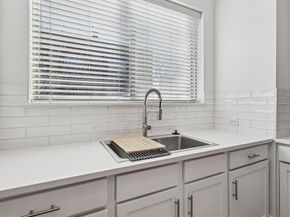 1511  Bluff Ridge Way , Dallas Texas 75206
