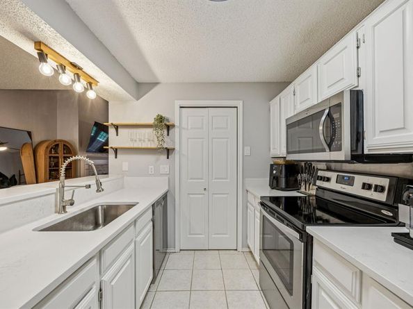 12660  Hillcrest Road  5203, Dallas Texas 75230