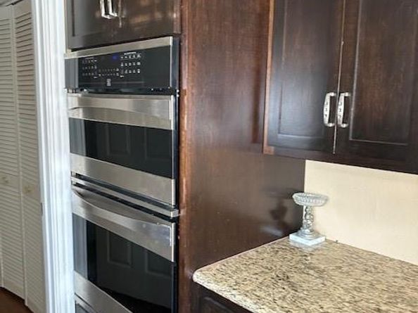 1249  Robin Glen Drive , Dallas Texas 75232