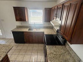 2406  Villanova Street , Arlington Texas 76018