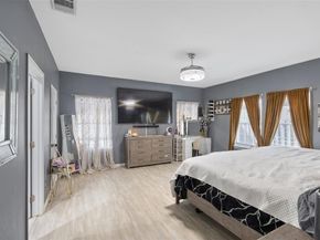 714  Oak Park Drive , Dallas Texas 75232