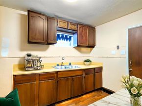 731  Dover Street , Dallas Texas 75216