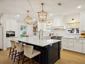 9078  Fairglen Drive , Dallas Texas 75231