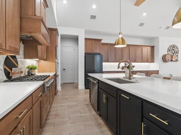 582  Broadleaf Way , Haslet Texas 76052