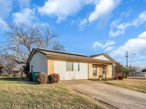 3800  Redstone Road , Denton Texas 76209