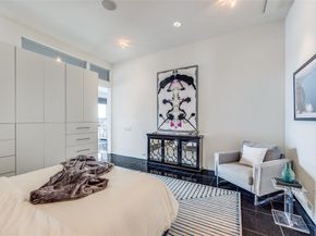 1717  Arts Plaza   2107, Dallas Texas 75201