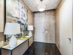 1717  Arts Plaza   2107, Dallas Texas 75201