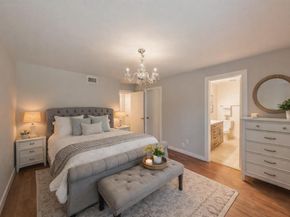 5816  Birchbrook Drive  124, Dallas Texas 75206