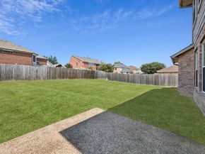 633  Daisy Drive , DeSoto Texas 75115