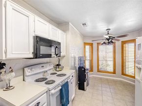 304  Valley Forge Lane , Arlington Texas 76002