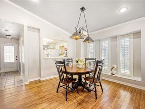 304  Valley Forge Lane , Arlington Texas 76002