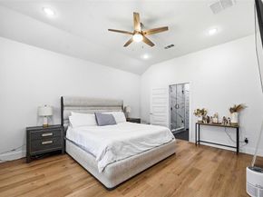 3215  Bill Harrod Street , Dallas Texas 75212