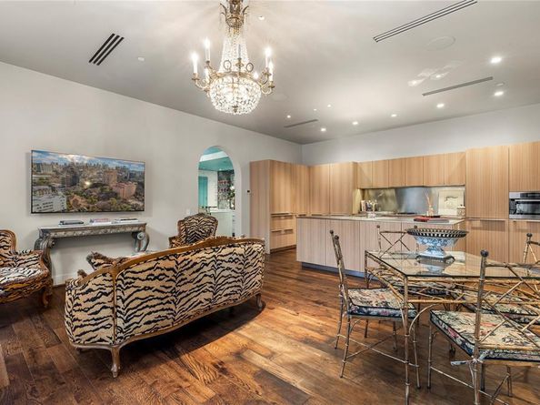 2801  Turtle Creek Boulevard  2E, Dallas Texas 75219