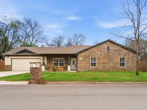 1310  Yale Street , River Oaks Texas 76114