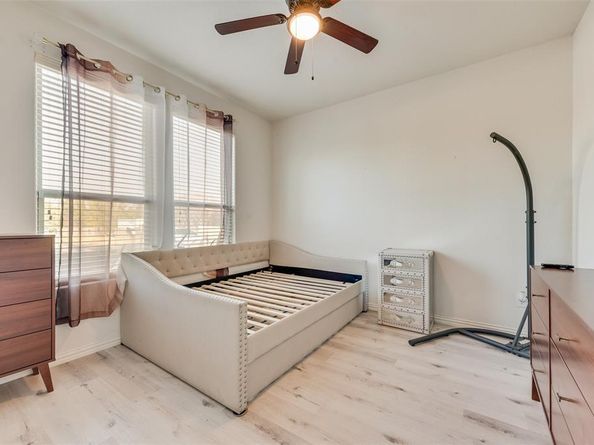 4225  Elkins Avenue , Lancaster Texas 75134