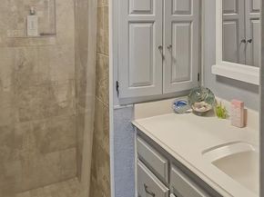 713  Ross Trail , Arlington Texas 76012