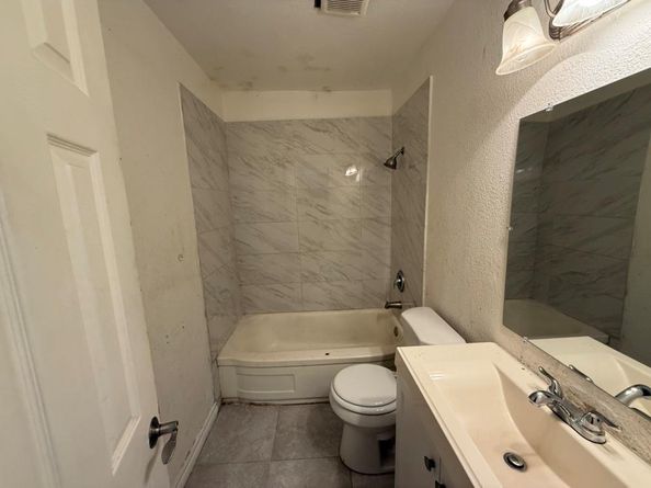 3408 S Hughes Avenue , Fort Worth Texas 76119