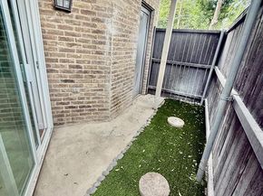 5757  Martel Avenue  B06, Dallas Texas 75206