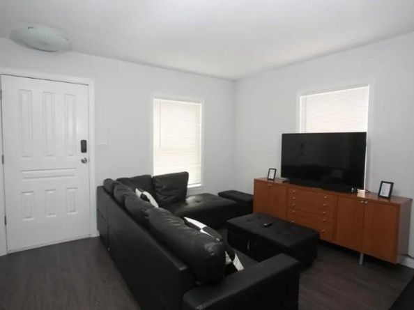 1527  Padgitt Avenue , Dallas Texas 75203