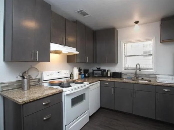1527  Padgitt Avenue , Dallas Texas 75203