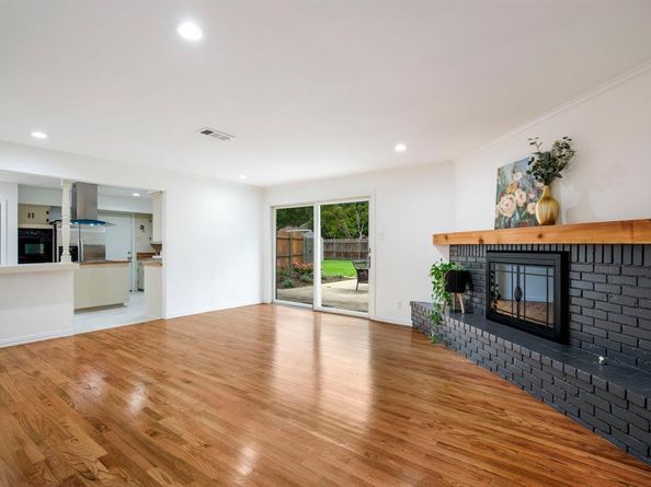 3001  Lavita Lane , Farmers Branch Texas 75234