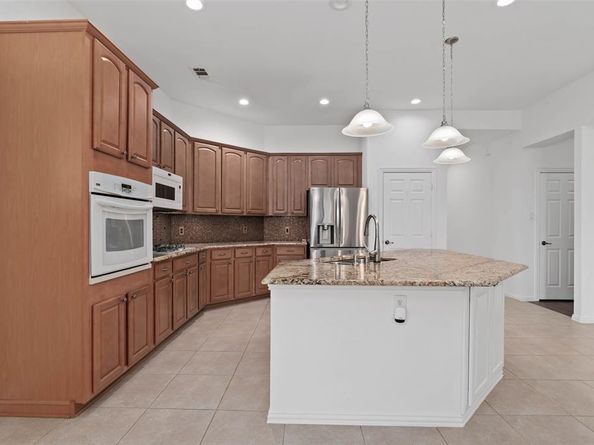 1704  Glen Aerie Lane , Corinth Texas 76210