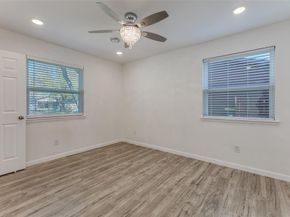 2950  Windmill Lane , Dallas Texas 75234