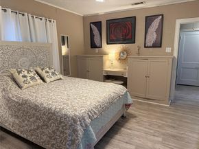 1126 S Oak Cliff Boulevard , Dallas Texas 75208