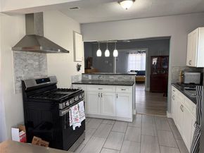 1126 S Oak Cliff Boulevard , Dallas Texas 75208