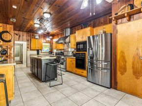 916  Kimbrough Road , Azle Texas 76020