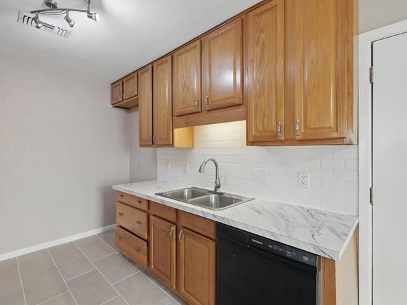2925  Portales Drive , Fort Worth Texas 76116