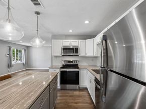 301 N Cottonwood Drive , Richardson Texas 75080
