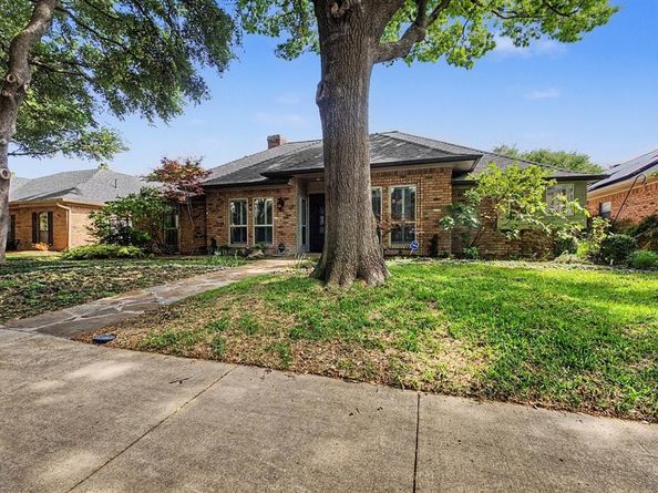 6812  Summer Meadow Lane , Dallas Texas 75252