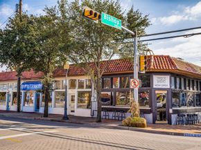 734 N Montclair Avenue , Dallas Texas 75208