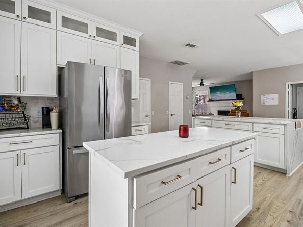 1318  Pinehurst Drive , Lewisville Texas 75077