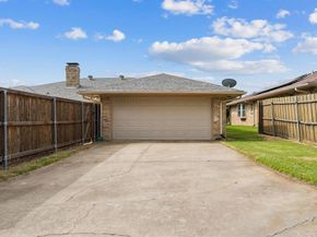 1949  Chesham Drive , Carrollton Texas 75007