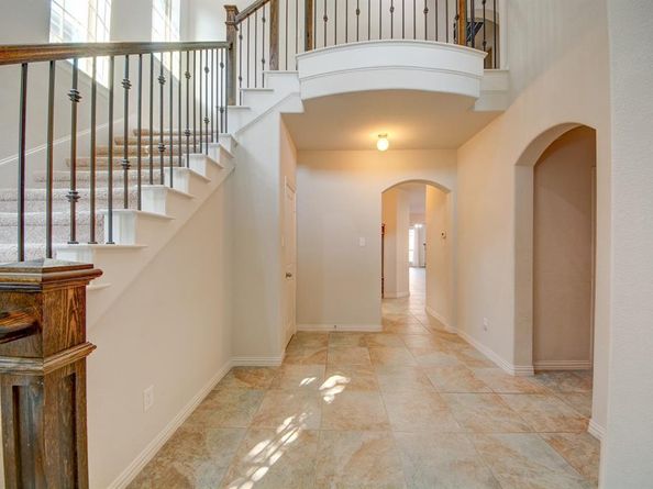 921  Montgomery Way , Argyle Texas 76226