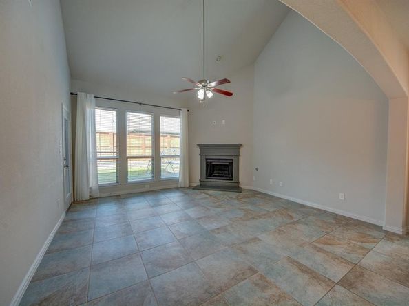 921  Montgomery Way , Argyle Texas 76226