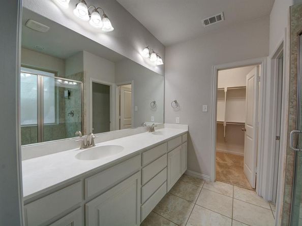 921  Montgomery Way , Argyle Texas 76226