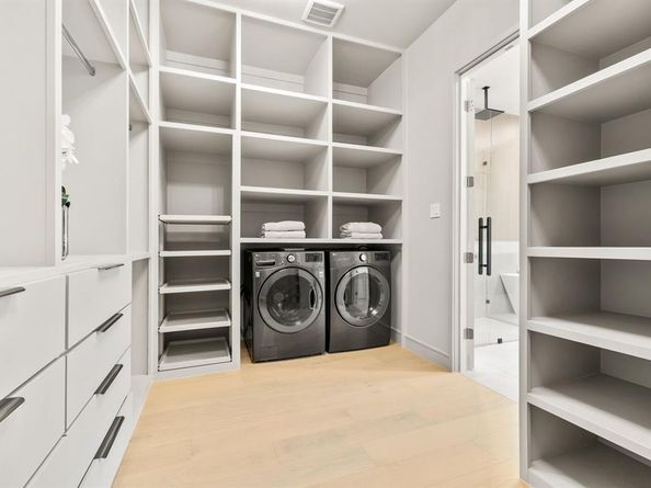 4322  Sexton Lane , Dallas Texas 75229