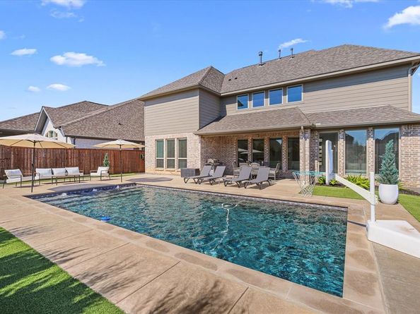 900  Mallard Avenue , Denton Texas 76210